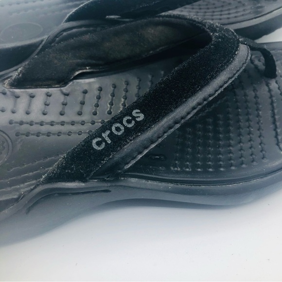Crocs women’s black flip-flops‎ size 6 - Picture 7 of 10